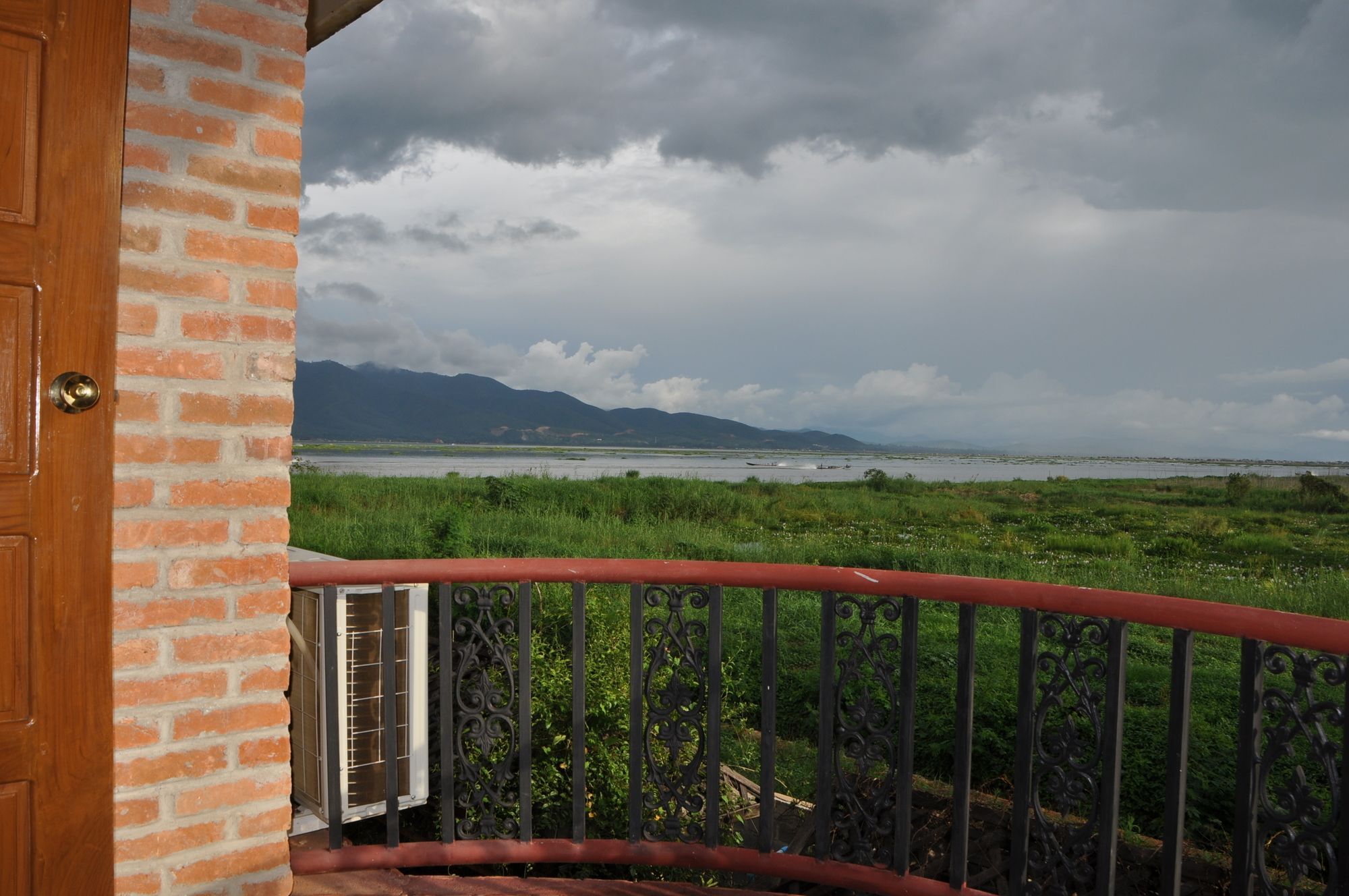 Ann Heritage Lodge Inle Lake Eksteriør bilde